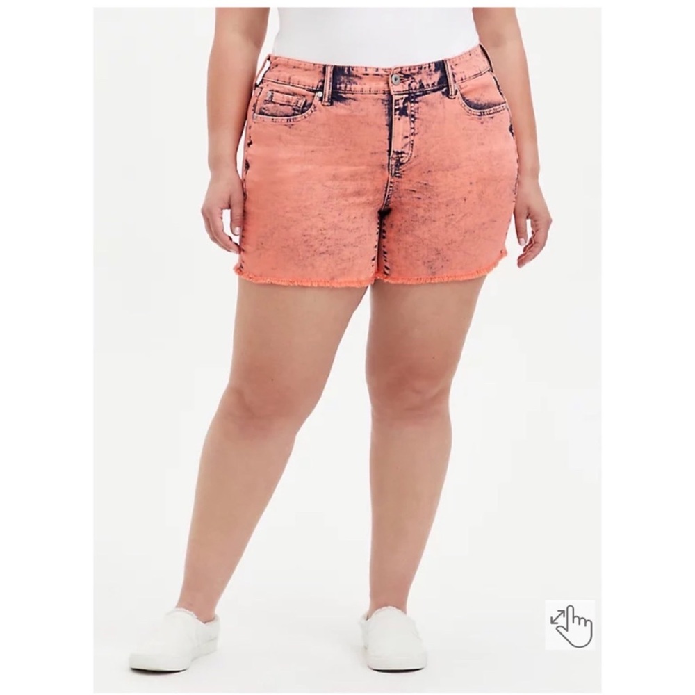 NEW Torrid 24 Mid Rise Midi Short - Vintage Stretch - Coral Acid Wash - 5 inch - Picture 5 of 13